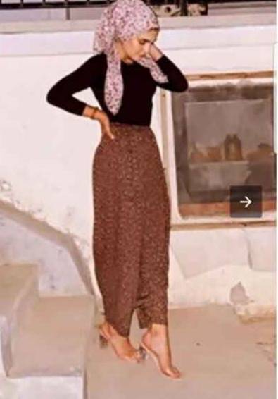 Türbanlı Escort Bayan Yeşimle Heyecan Dolu Bir Geceye Adım Atın